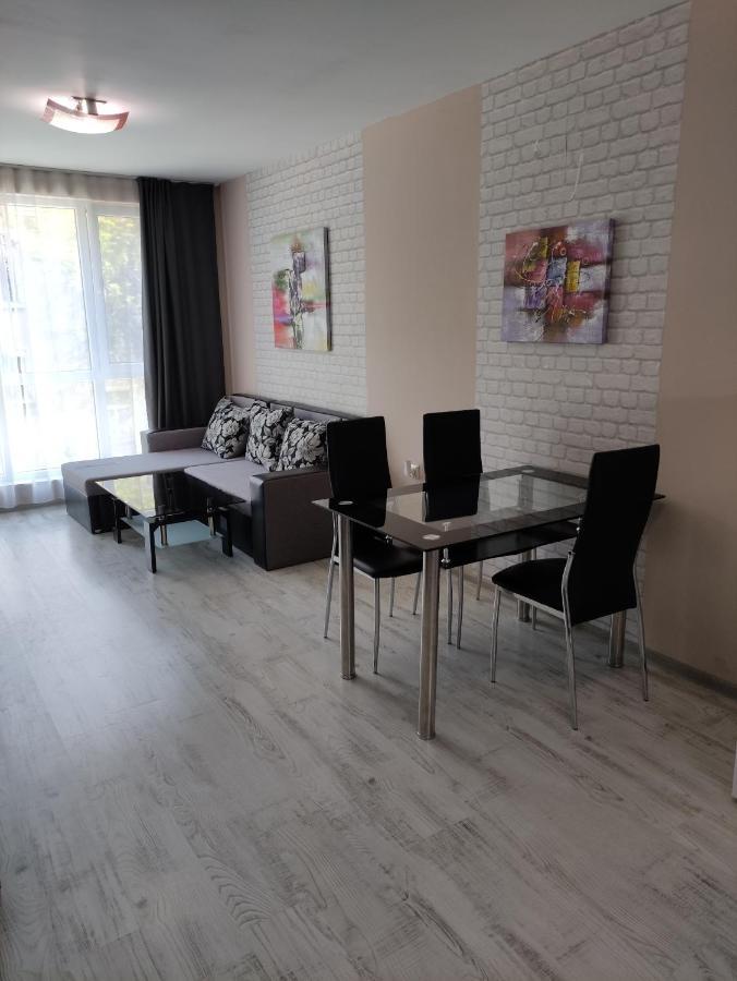 Medical University Apartments Plovdiv Exteriör bild